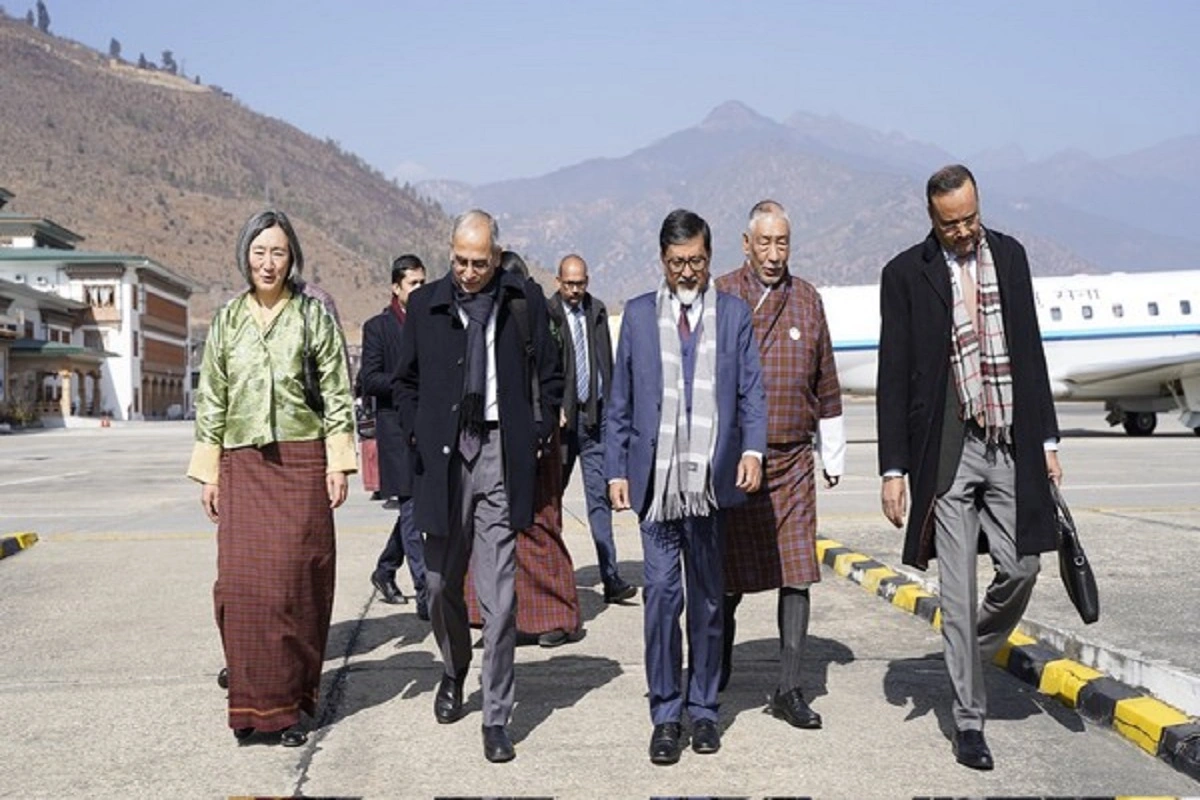 भारत, भूटान ने विभिन्न क्षेत्रों में द्विपक्षीय सहयोग को और मजबूत करने के तरीकों पर चर्चा की