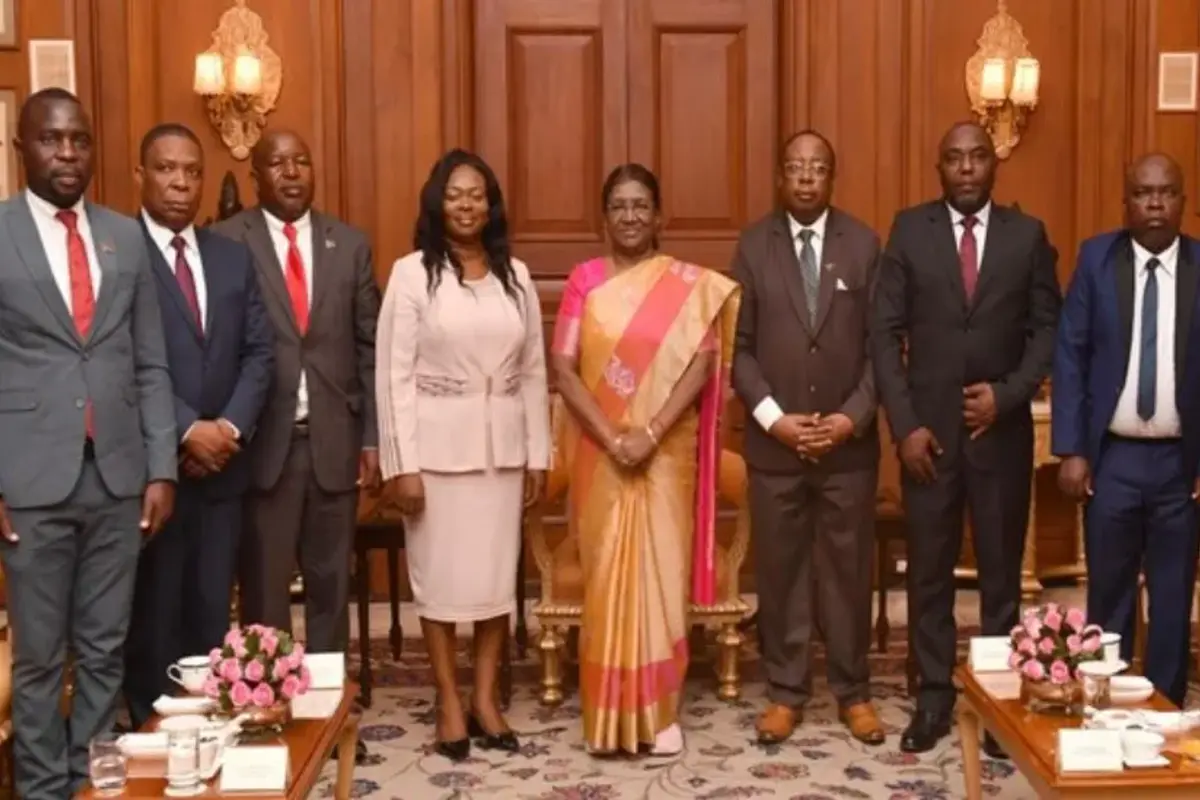 India-Malawi: राष्ट्रपति द्रौपदी मुर्मू ने सोमवार को नई दिल्ली में मलावी के संसदीय प्रतिनिधिमंडल से मुलाकात की.