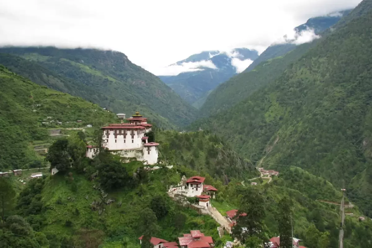 Lhuentse: Bhutan’s treasures of history, culture and natural splendor: بھوٹان کی تاریخ، ثقافت اور قدرتی شان و شوکت کا خزانہ ہے لوئنستے