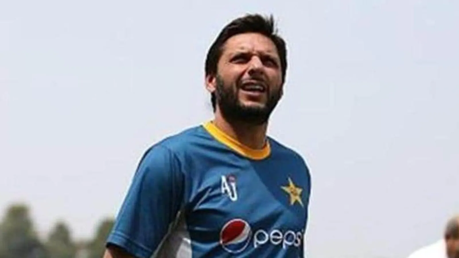 Thanks, Ms Junior Shahid Afridi for waving Indian Tricolor !