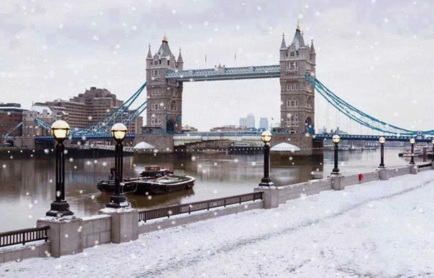 Snow Fall in London & Europe , North India Also Under The Grip Of Chilling Effects