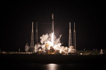 SpaceX launches O3b mPower satellites