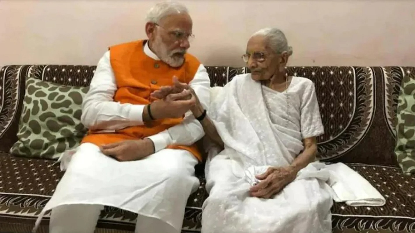 PM Modi’s Mother Heeraban Admitted , PM Modi Is On His Way To Ahmedabad