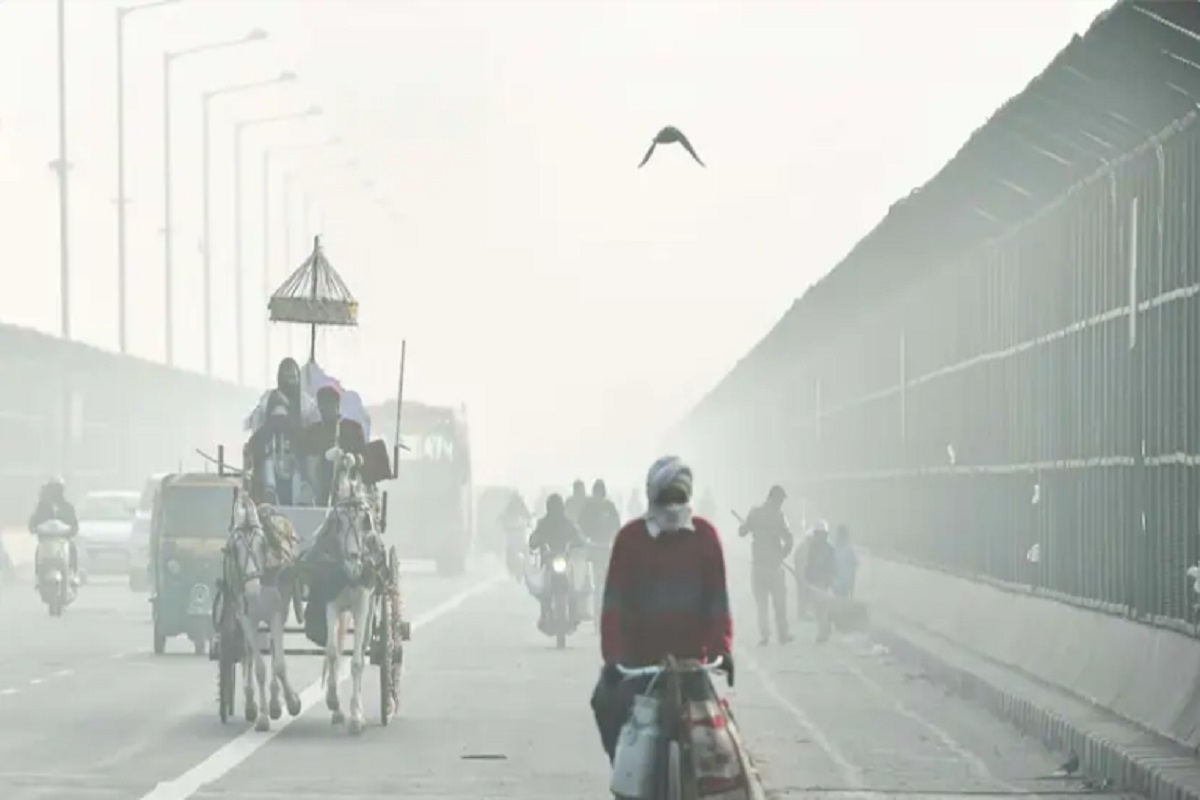 Temperature Dip To 5.5 Degrees Celsius In Delhi; Drop In Visibility Is Seen In Parts Of India