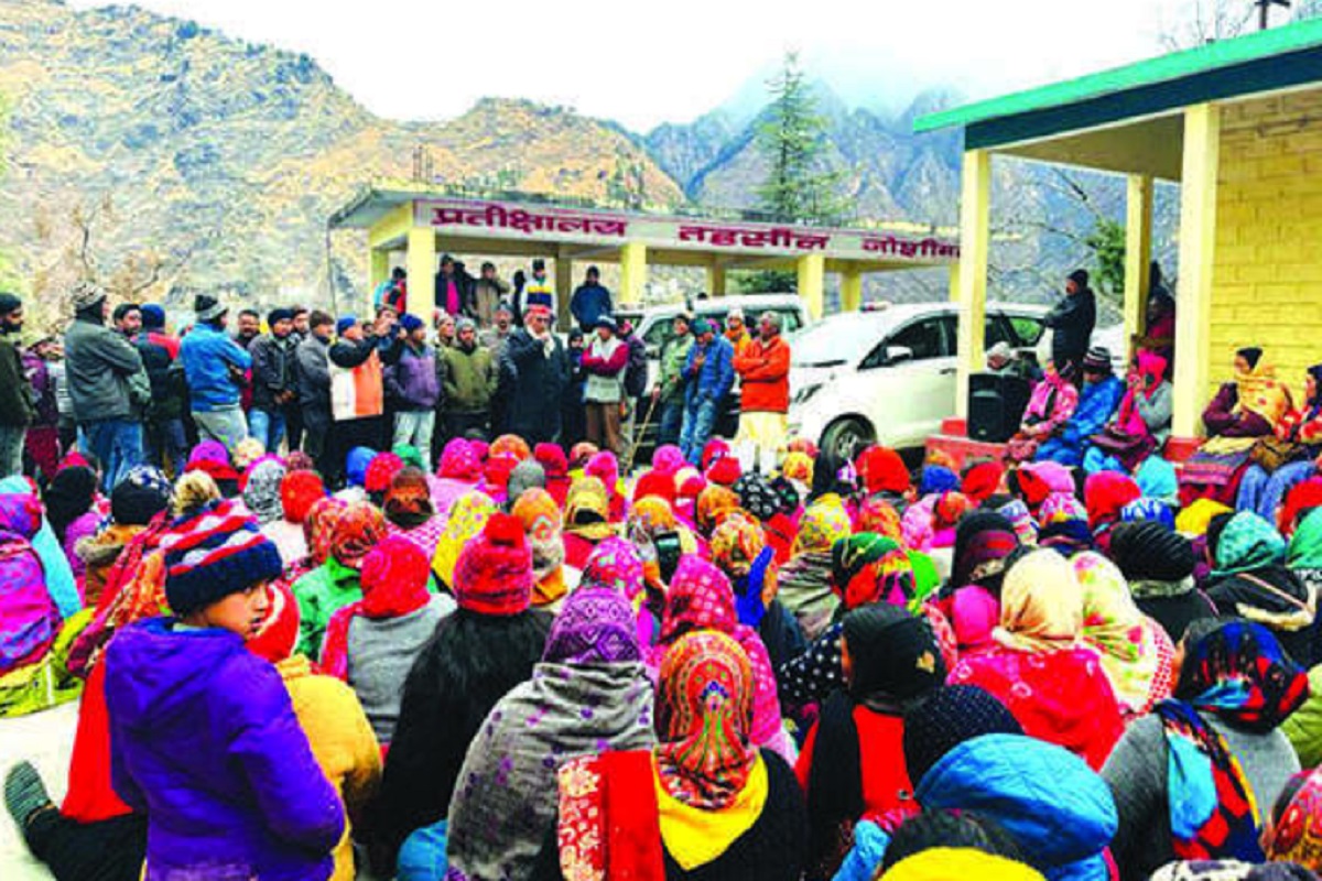 Residents of Joshimath