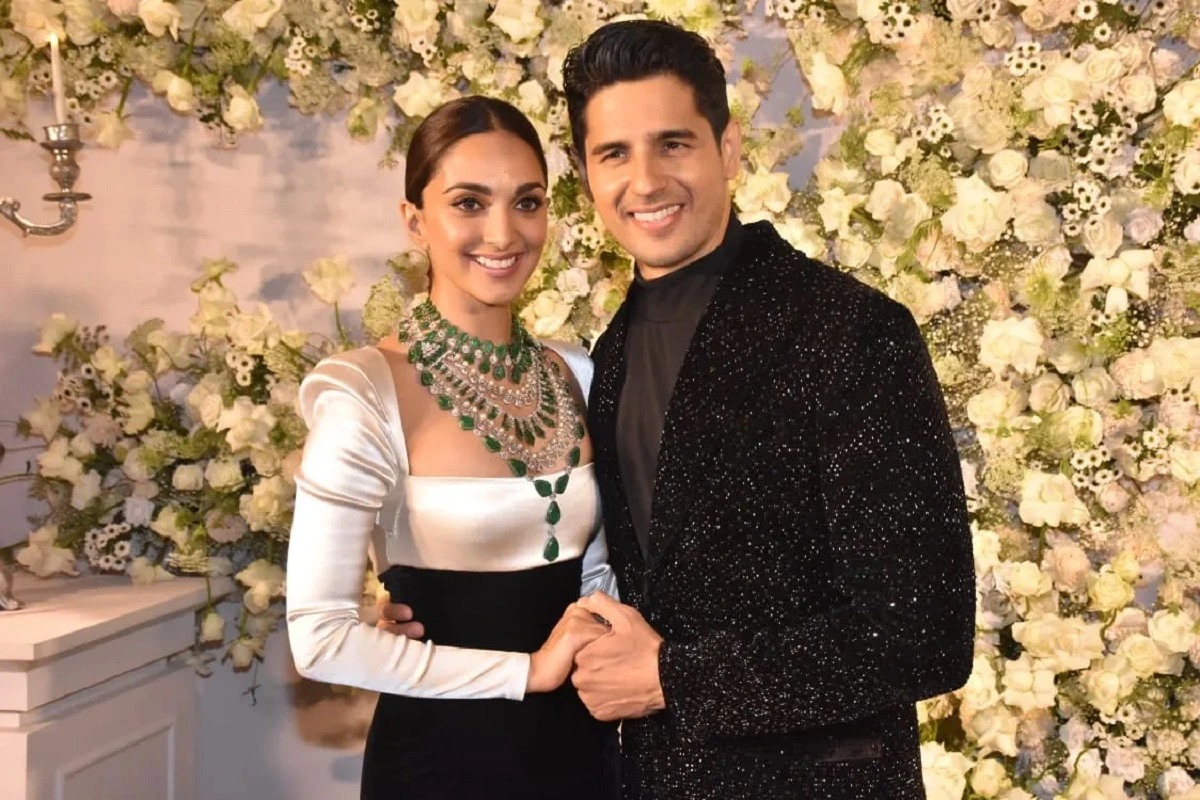 ‘The Ranjha Couple’ Host Wedding Reception For Silver Screen Stars