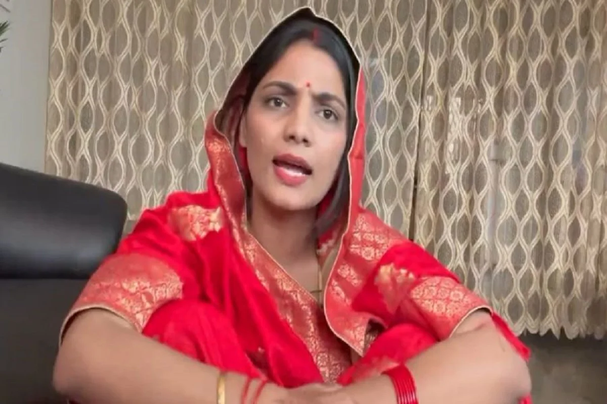 UP Police Sends Notice To Singer Neha Rathore Over Video, Says Her Song Created ‘Disharmony’