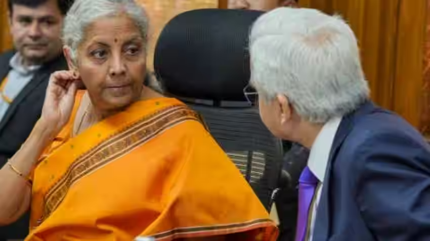 Finance Minister Nirmala Sitharaman & Shaktikanta Das, the Governor of the Reserve Bank of India