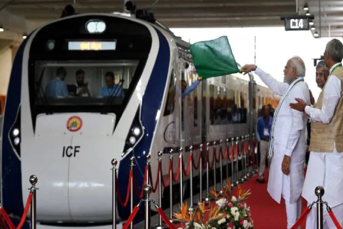 Mumbai: PM Modi To Flag Off Two Vande Bharat Trains, Inaugurate Educational Campus And Elevated Roads Today