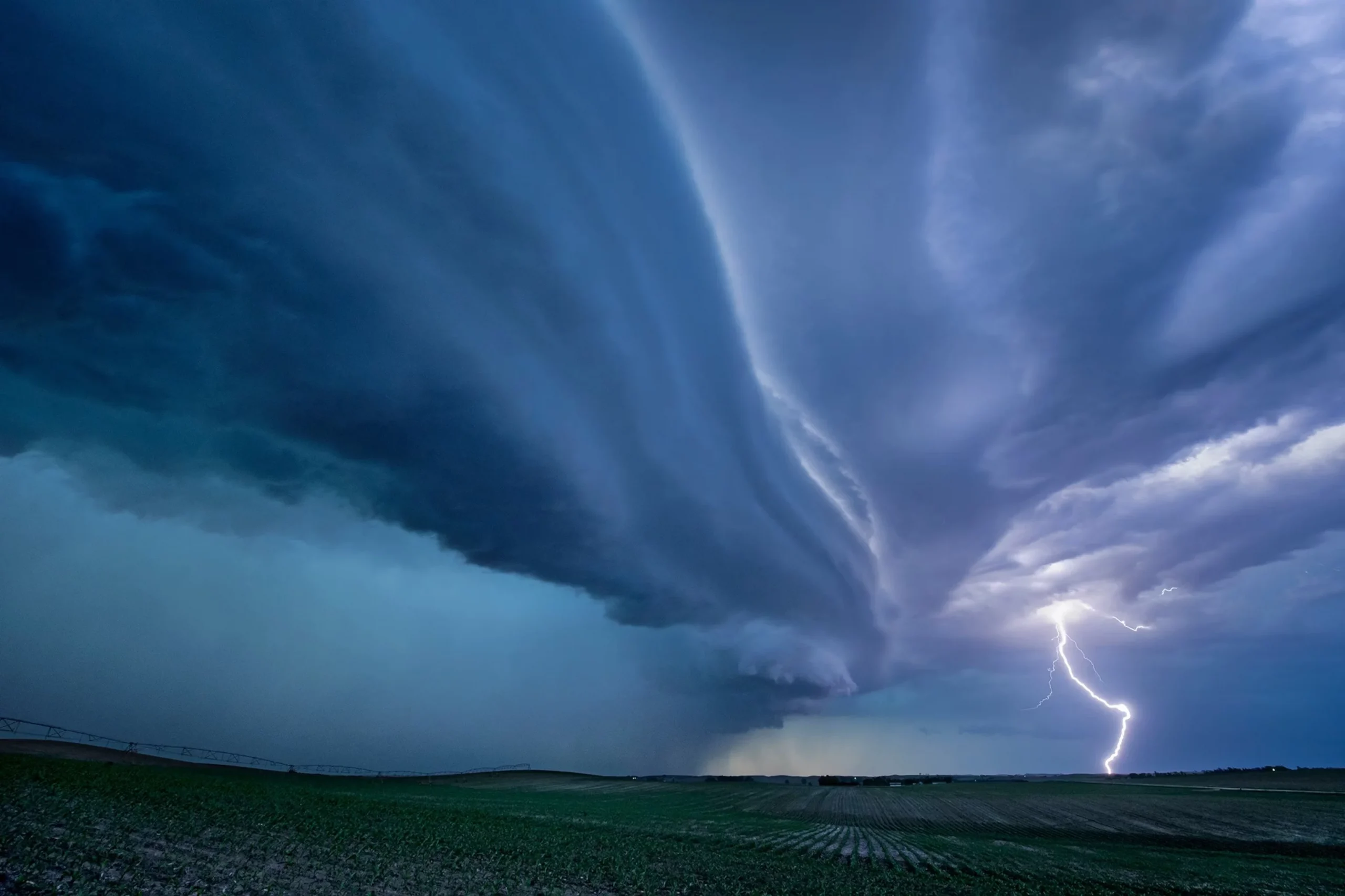 Dangerous Tornado Outbreak: Storms To Start Up In Eastern Texas, Louisiana & Arkansas