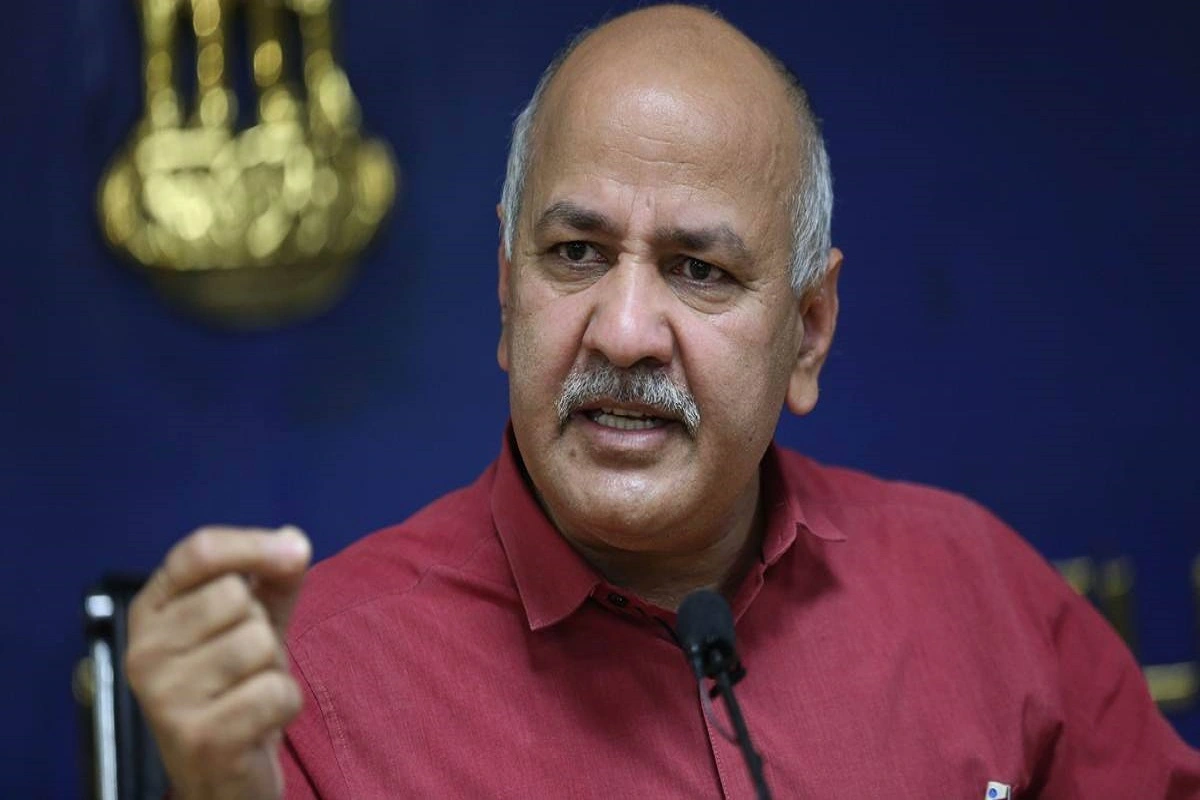 Manish Sisodia’s Family To Vacate Their Bungalow, BJP Questions AAP’s Support to Sisodia