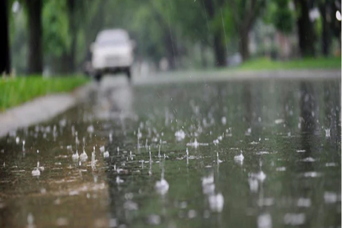 Isolated Rain Will Be On Cards Today, Says IMD Report