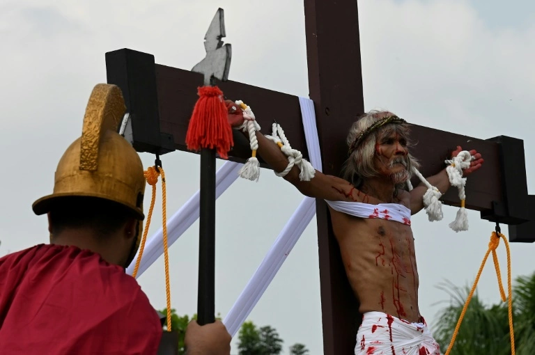 Philippines Holds Bloody Crucifixion, Whipping On Good Friday