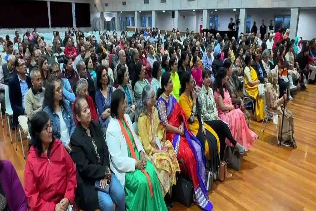 Indian Diaspora From All Over The Kiwi Nation Gather In Thousands To Celebrate 100th Episode Of Mann Ki baat