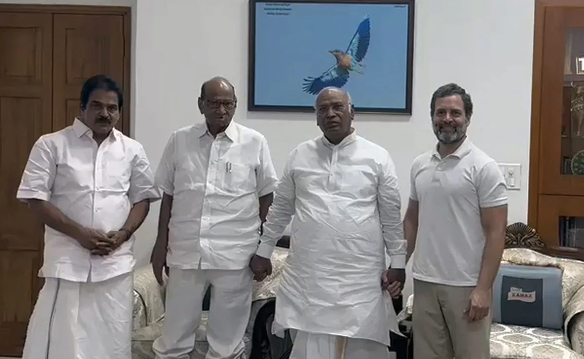 Rahul Gandhi Meets Sharad Pawar