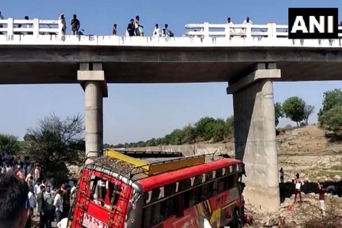 MP: 15 Killed, 25 Injured After Bus Falls Off Bridge In Khargone, PM Announces Financial Assistance