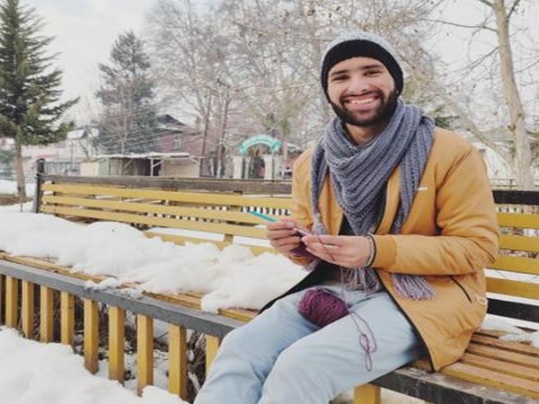 Nazar Nasir, The Lone Male Crocheter In Kashmir, Challenges Gender Norms