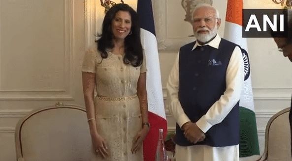 PM Modi Meets Influential Thinkers And Business Figures In Paris
