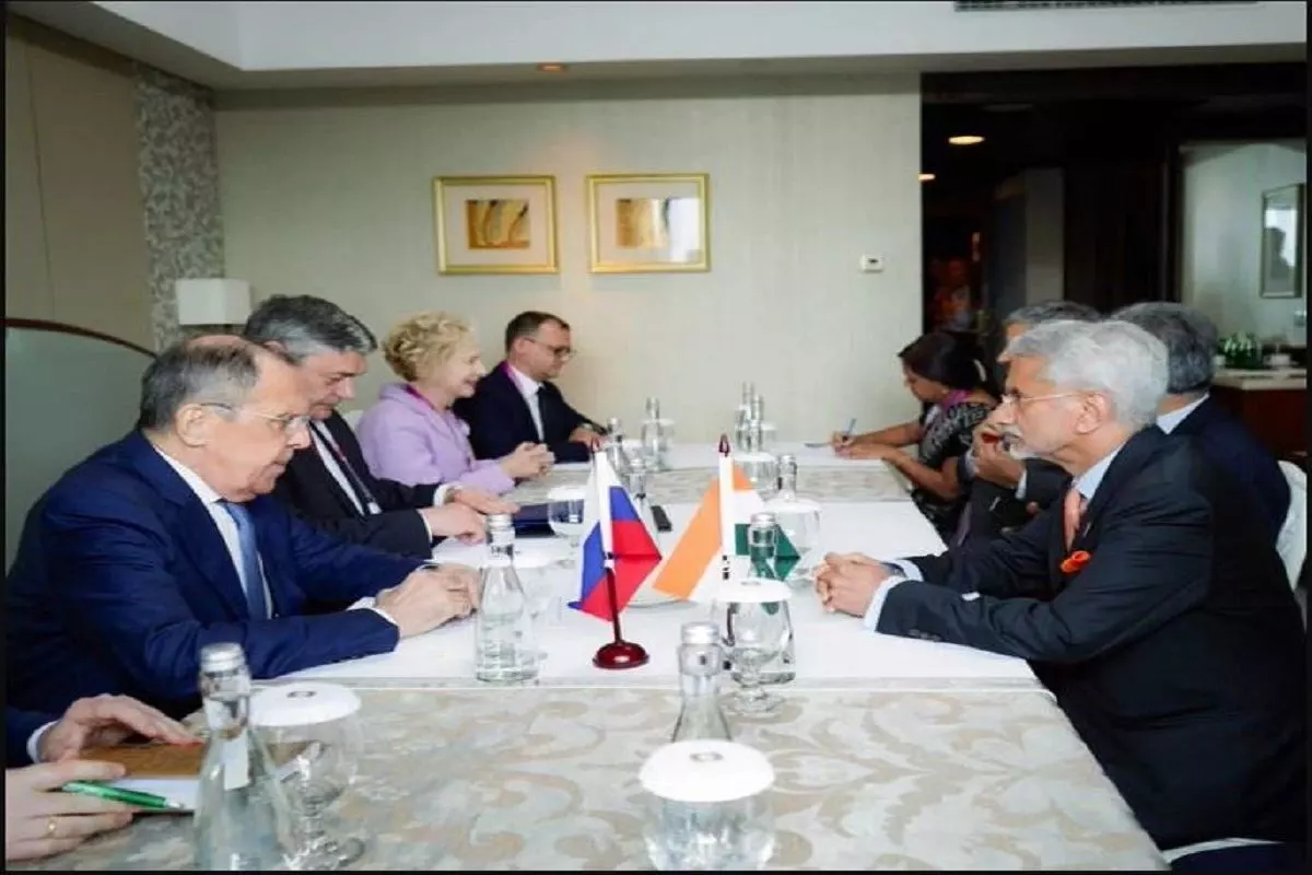 Jaishankar Meets Russian Counterpart Sergey Lavrov In Jakarta, Discusses Ukraine, Bilateral Economic Issues