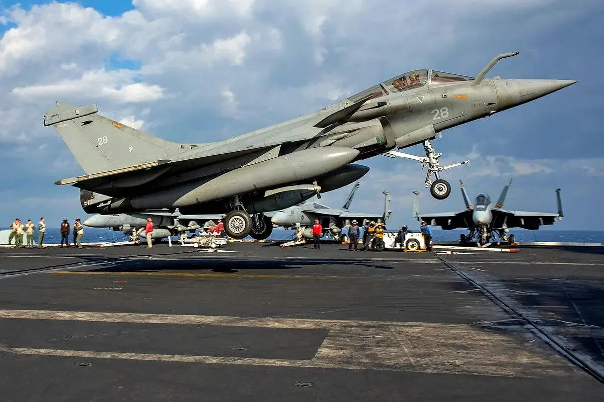 Navy To Set Up Team To Negotiate Deal For 26 Rafale Marines With France