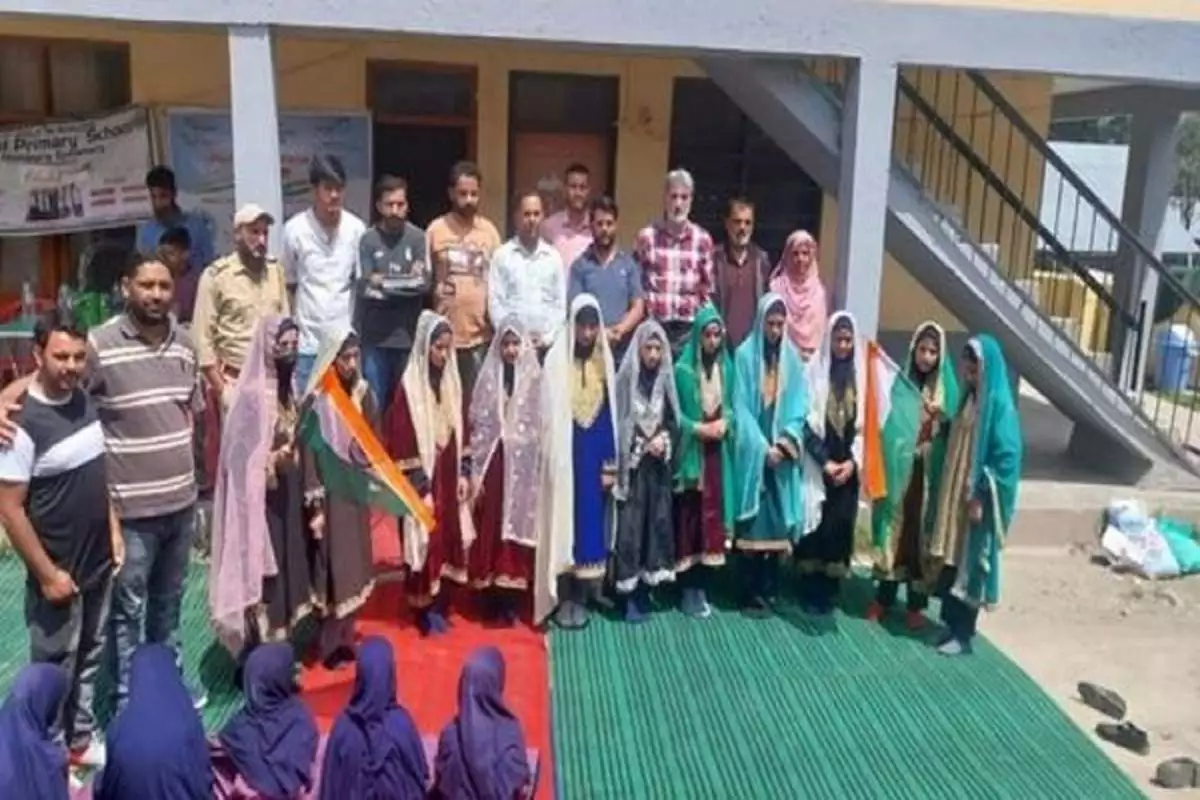 Multifarious Activities Thrive Under ‘Meri Maati, Mera Desh’ Campaign in Kashmir