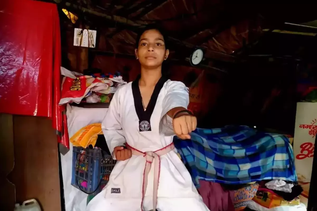 The Daughter Of a Roadside Tea Stall Owner Is a Taekwondo Champ